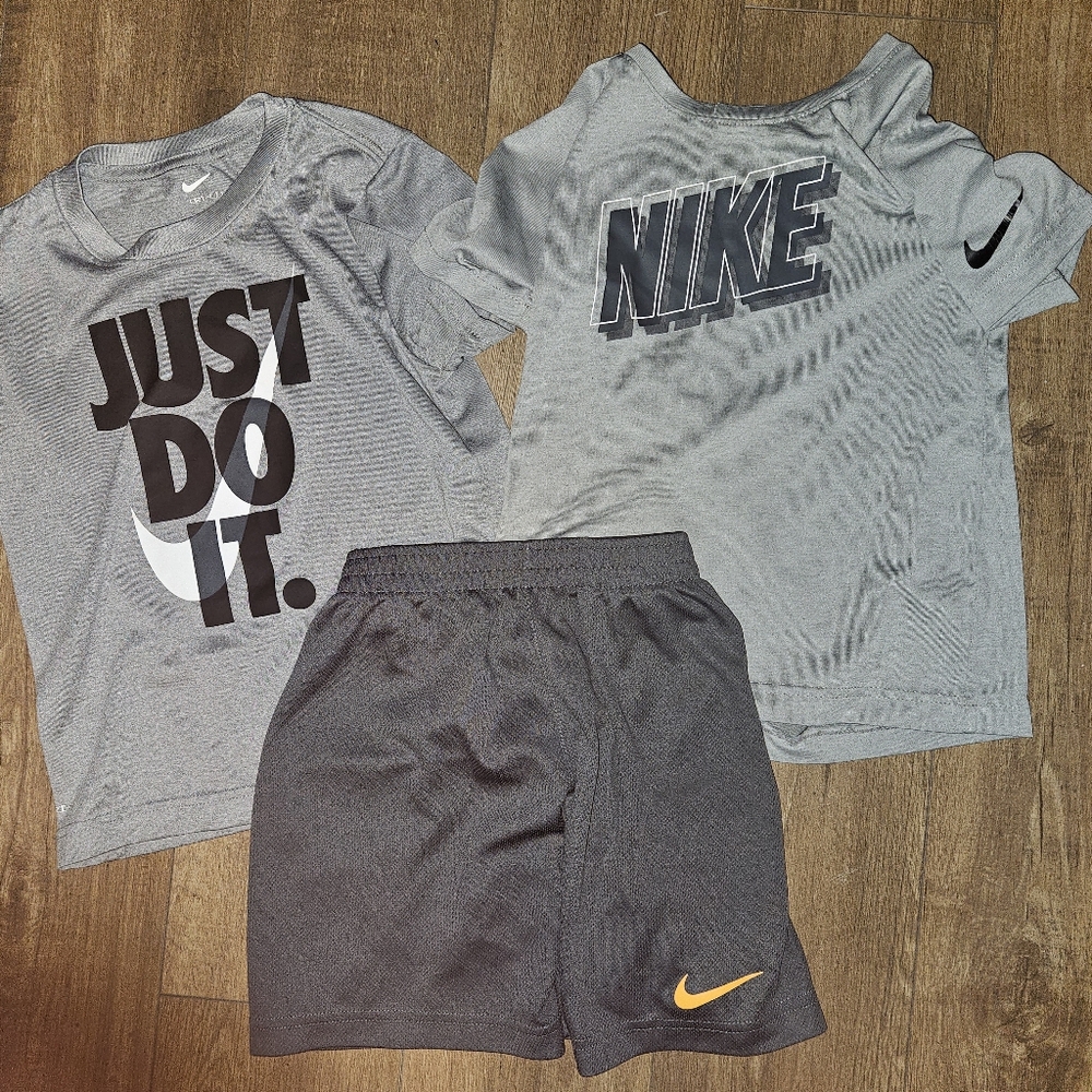 Nike Kids Gray and Black T-Shirt Set